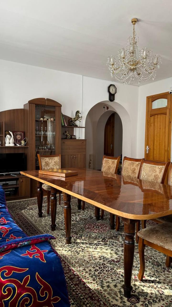 Дом 14 Bed & Breakfast Osh Exterior photo